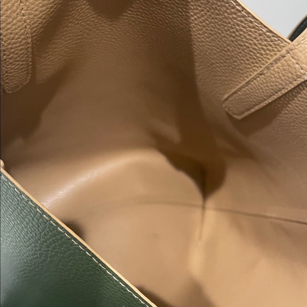 Reversible magnetic closure Tote Bag - Picture 9 of 12